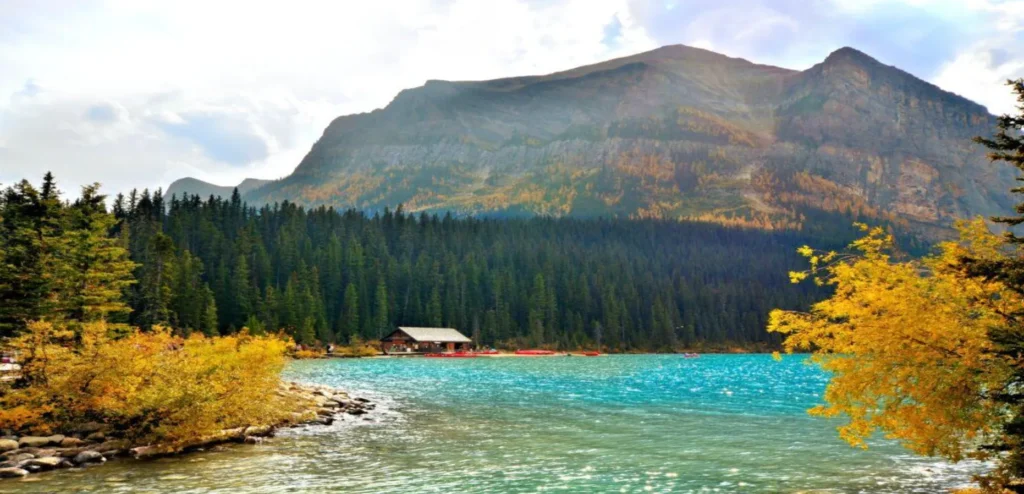 7 Unique Alberta Attractions to Explore This Fall